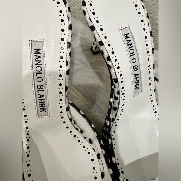Manolo blahnik Size 5.5 Maysale Black & White Polka Dot Mule - Picture 6 of 8